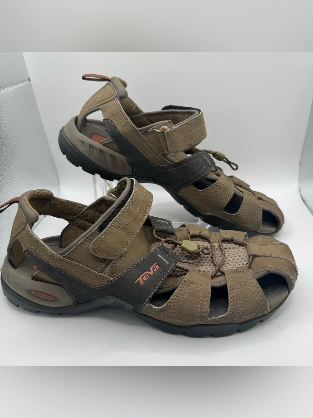 Teva Forebay Closed Toe Fisherman Sandals Mens Size 10 Brown Hiking Sport Water